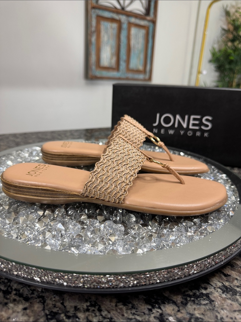 Jones New York Sonal Woven natural Tan Braided Thong Sandals Gold Accent NEW 7